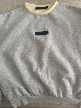 Kids Essential Fear of God Crewneck Sweatshirt 
Light Heather Gray
w Yellow Trim